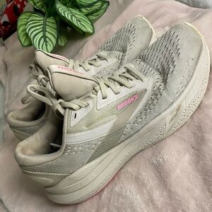 Brooks Adrenaline GTS 24 Women's Running Shoes - Beige - Size 8